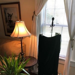 Skirt designed by Laundry.  Over net skirt.